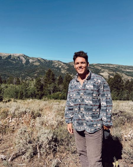 Jacob Mayo boasts over 29k followers on Instagram.